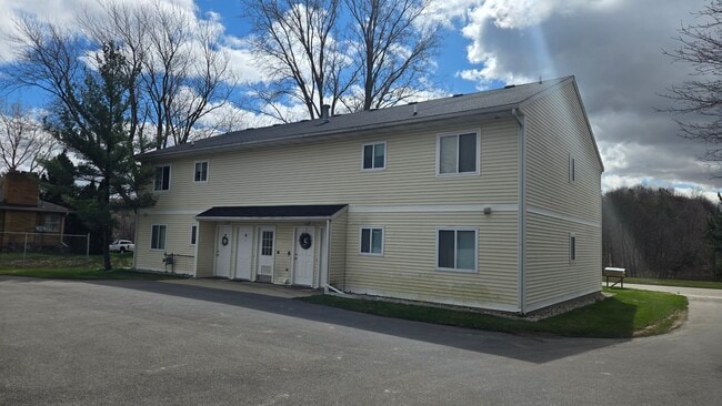 Photo - 1063 E 16th St Unit 2