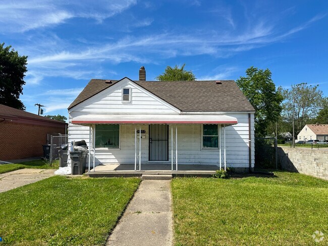 Building Photo - Fully Updated 3 Bedroom Single Family Home