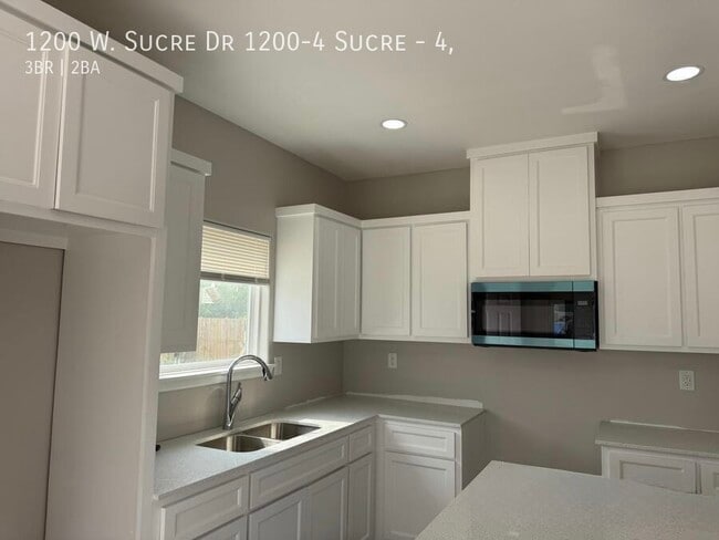 Photo - 1200 W Sucre Dr Unit 4