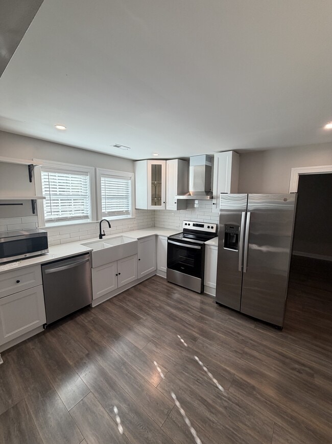 Photo - 4044 Dinglewood Ave