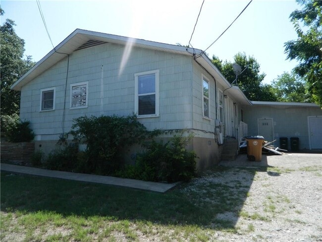 4501 Lareina Dr