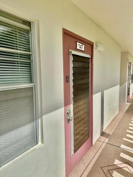 Photo - 147 Fanshaw D