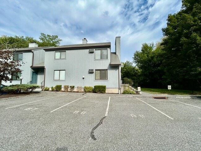 Photo - 19 Somers St Unit B8