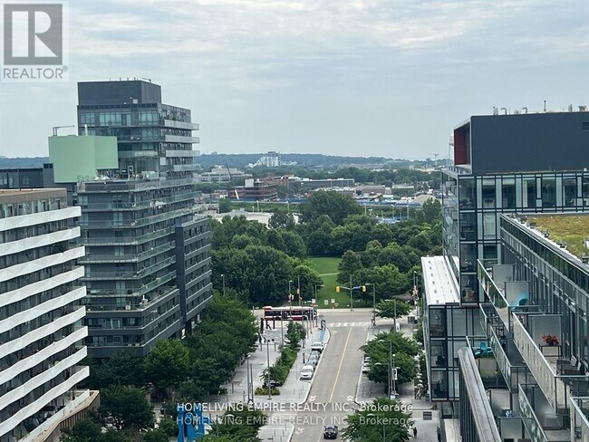 Photo - 425 Front St E Unité 612