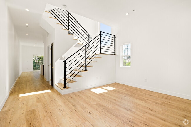 Building Photo - 3420 12th Ave Rental