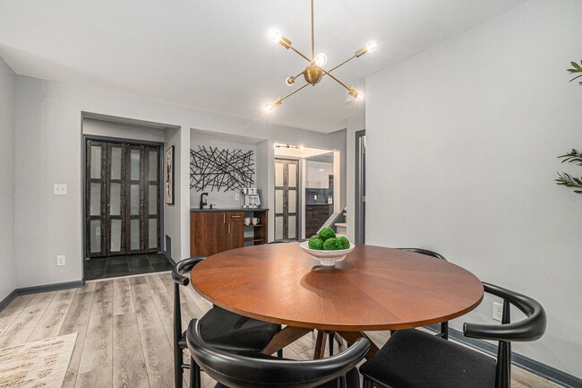 Photo - 112 S 37th St Unit Ste 1122 Apt 2