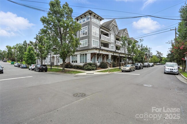 Photo - 301 E Tremont Ave Condo Unit 107