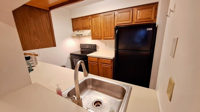 Kitchen - 1015 Ravens Crest Dr Unit 1015