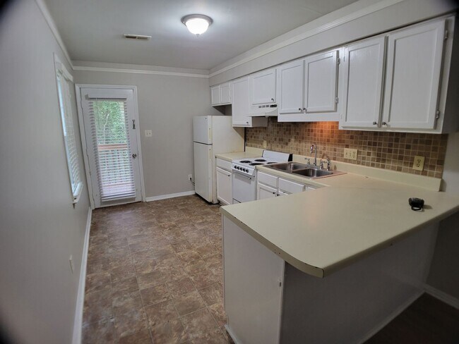 Photo - MAFR1504 Unit A