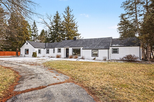 Exterior Front - 2705 McCarty Rd