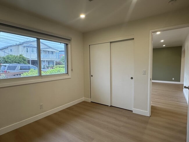 1 Pacific Ave