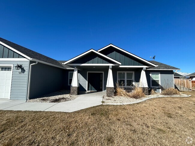 Building Photo - Newer 3 bed 2 bath in Corvallis Rental