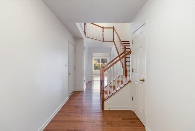 Photo - 1172 Heron Ct