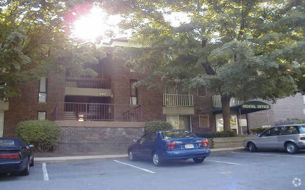 Somerset Apartments