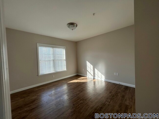 Photo - 1 Candy Apple Dr Unidad 106