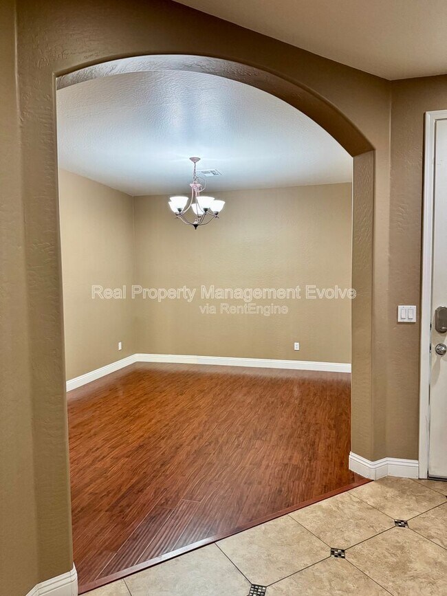 Photo - 9156 W Mine Trail