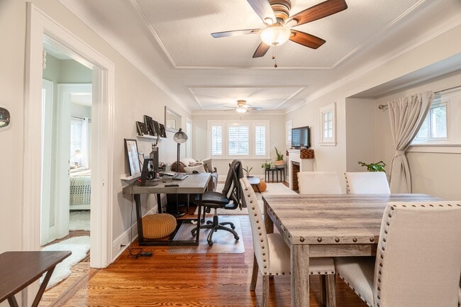 Building Photo - 571 St James St Unit Main