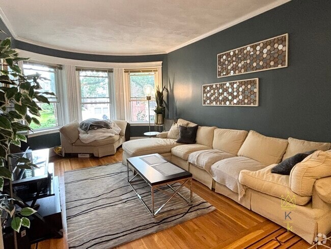 Building Photo - 34 Parkman St Rental