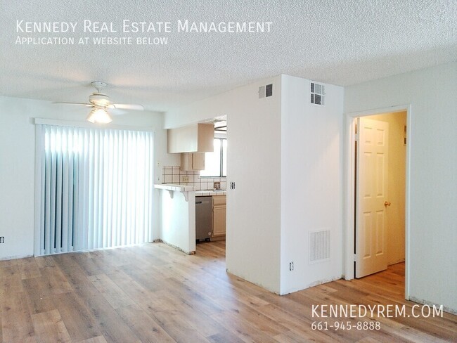 1328 W Ave J 4
