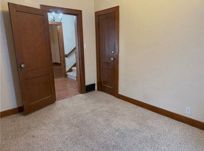 Photo - 607 W Saint Anthony Ave