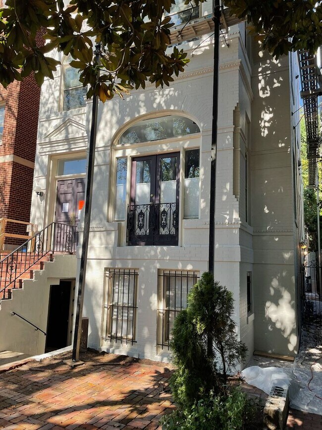 Photo - 1BR in Georgetown East Village WITH PARKING!!!