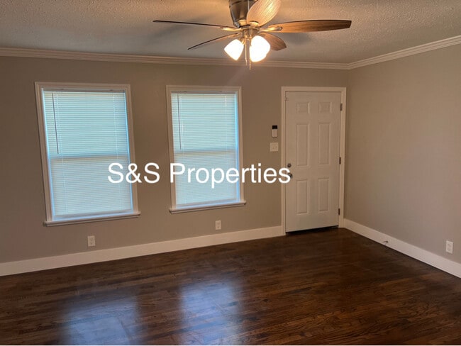 Photo - 5326 W 11th Pl