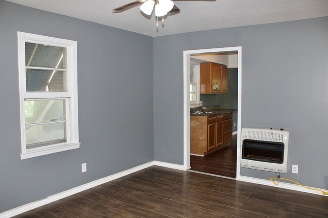 Photo - 3922 Herrick St