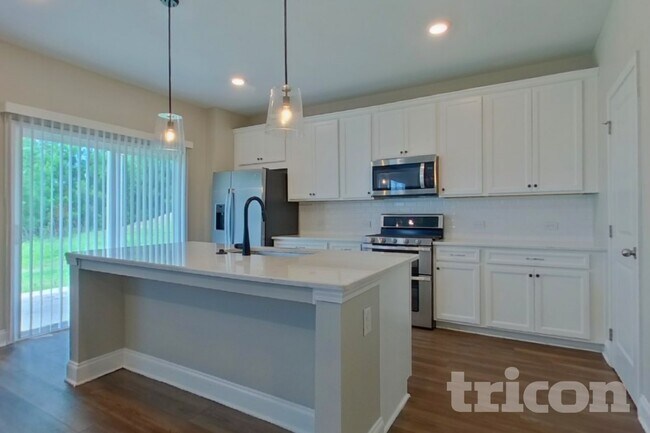 Photo - 56 Leyland Ct