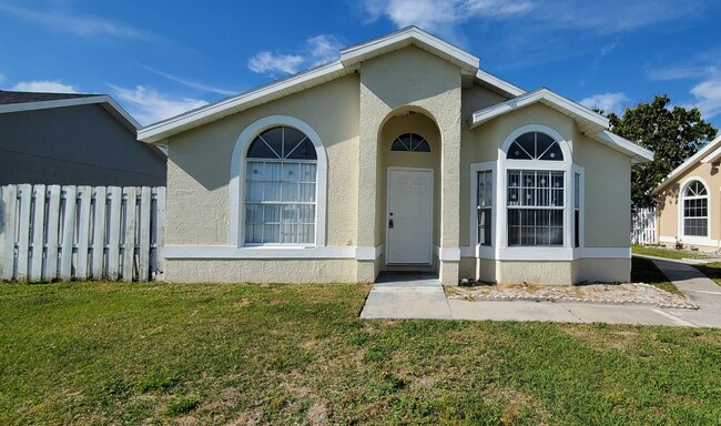 Photo - 2370 Harbor Town Dr