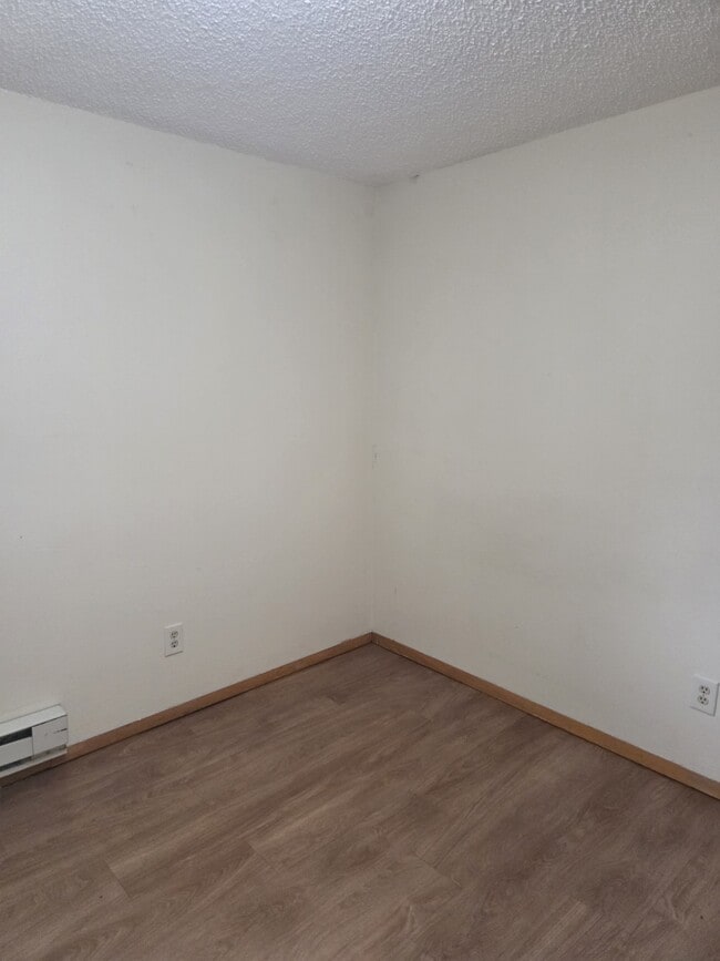Photo - 702 Midland Ave
