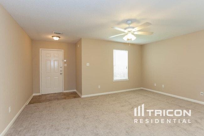 Photo - 5746 Gasser Ln