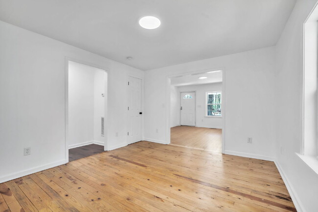 Photo - Charming 3-Bedroom Home in Serene Setting ...