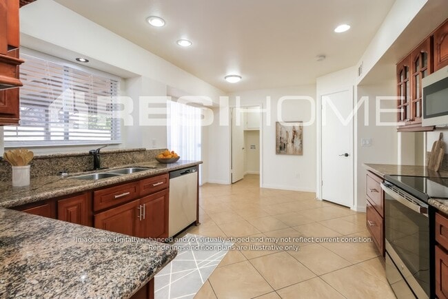 Photo - 5946 E Fairfield St