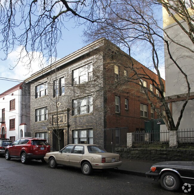 Sara Ann Apartments