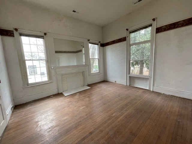 Photo - 108 W 17th St