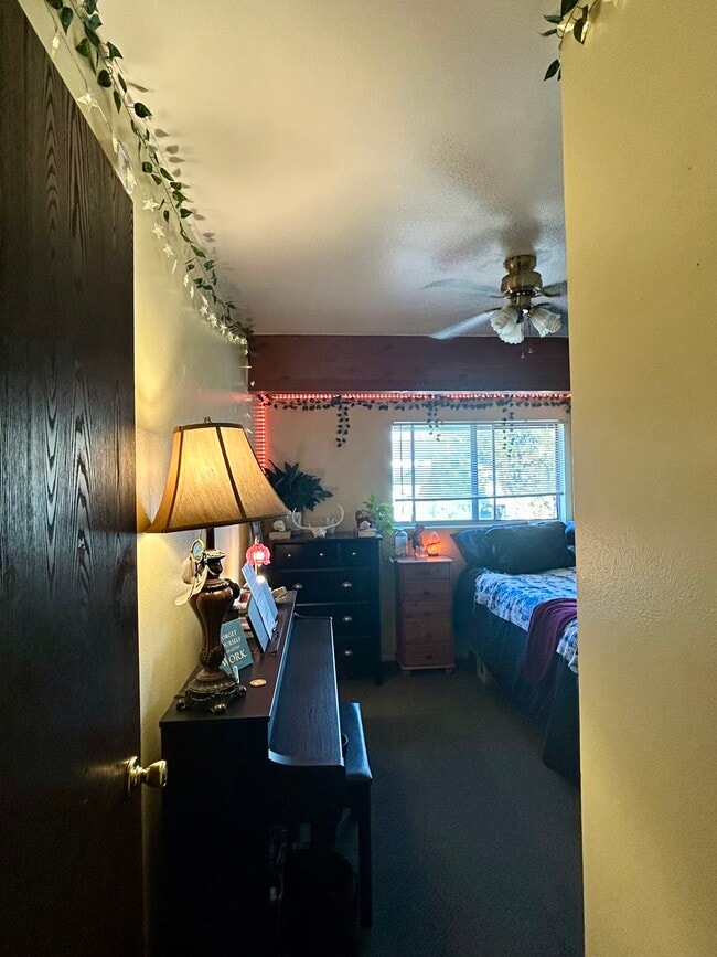 Photo - 893 W 2000 N