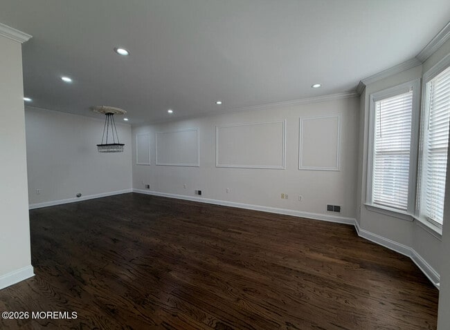 Photo - 163 Shinnecock Dr