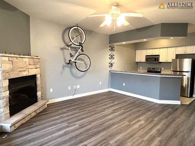 Photo - Updated 2 Bed/ 2 Bath Condo!!