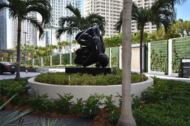 Photo - 540 Brickell Key Dr Unit 1513