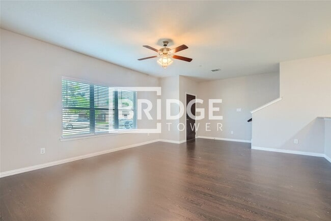 Photo - 1428 Lakecrest Ln