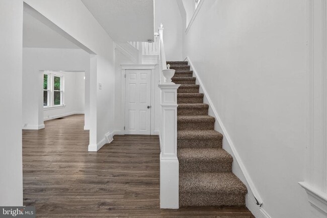 302 Sloan Ave