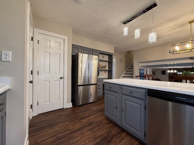 Photo - 505 Westbrook Dr