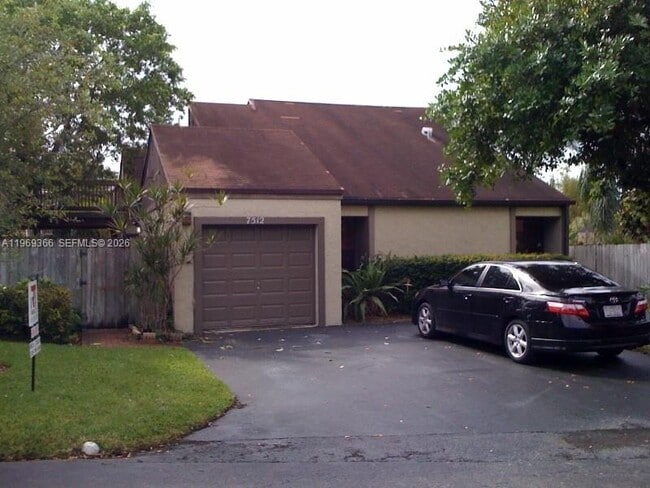 Photo - 7512 SW 95th Pl