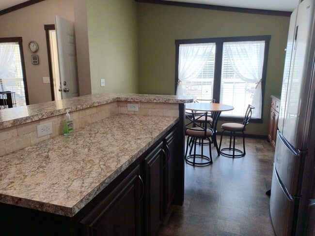 Photo - 745 Derrick Dr