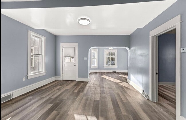 Photo - Charming 2BR Duplex in Racine