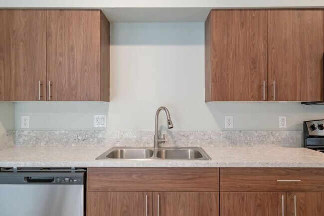 Photo - 13001 S Crompton Lane Unit 104