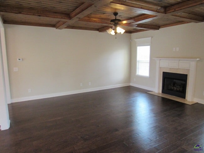 Photo - 110 Sandringham Ct