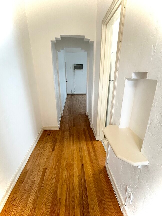 Photo - 9952 Robbins Dr