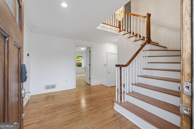 Photo - 1809 Shelburne Ridge