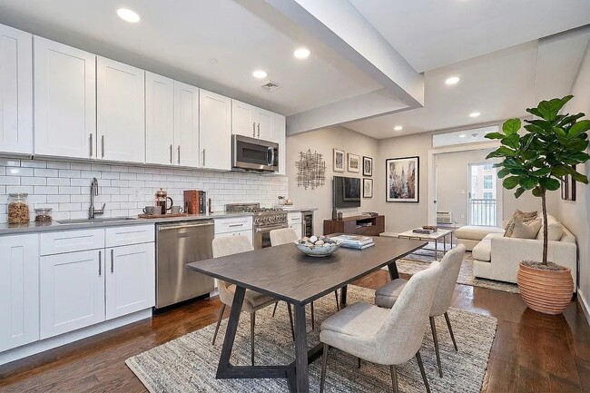 Building Photo - 152 Ludlow St